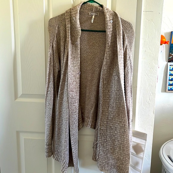 Sweater - Picture 1 of 1